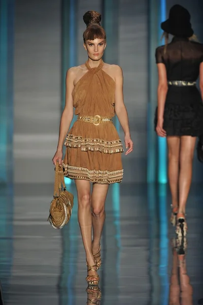 Look 8